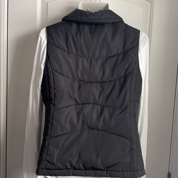G.H. Bass & Co. vest - Picture 4 of 6